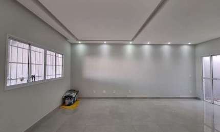 Casa dos Sonhos no Parque da Represa: Moderna, Espaçosa e Pronta para Morar!