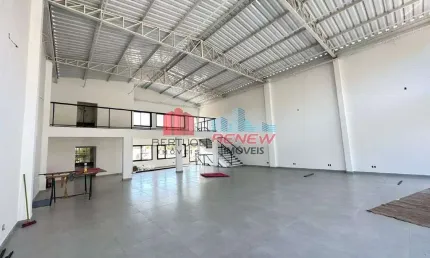 Prédio Comercial para locação em Valinhos,com mezanino,banheiros,vestiário,piso inferior para depósito.