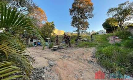 Terreno à venda no Bairro Pinheirinho em Vinhedo/SP