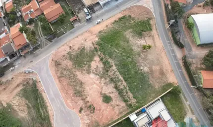 Terreno à venda na Estrada Municipal Fazenda Santana, s/n, Fazenda Santana, Vinhedo
