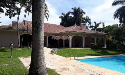 Casa para vender em Valinhos no Condomínio Sans Souci,com 05 quartos todos suítes,lugar fantástico para morar.