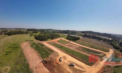 Terreno à venda na Estrada Hugo Picchi, 3075, Santa Terezinha, Louveira