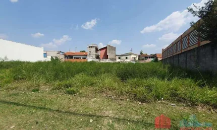 Terreno á Venda no Bairro João XXIII em Vinhedo - SP
