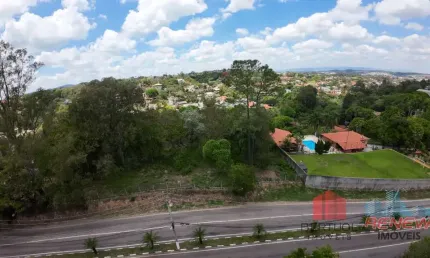 Área à venda na Estrada Municipal da Capela, em Vinhedo/SP.