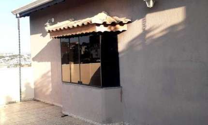 Casa com 3 quartos à venda na Rua Osvaldo Batisteli, 10000, Vila Marlene, Jundiaí