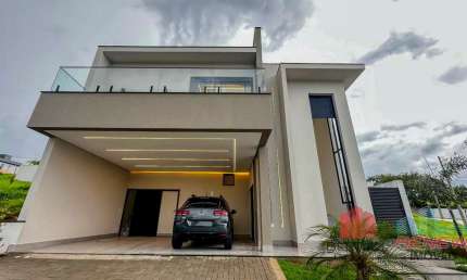 Casa à venda com 3 quartos sendo 1 suíte, 4 vagas. Condomínio Bosque da Mata - Valinhos/SP