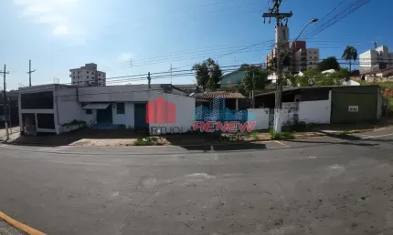 Terrenos Comerciais em Valinhos para vender, com construções antigas, na região central ,excelente para construção comercial.