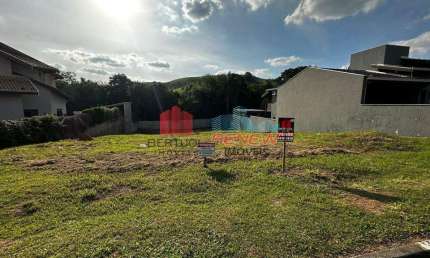 Terreno em condomínio à venda Condomínio Vila Hípica II em Vinhedo