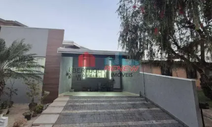 Casa com edicula à venda condomínio grape village em vinhedo