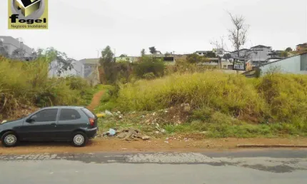Benfica / Juiz de Fora - Terreno com 3518m² Planos - Rua Principal