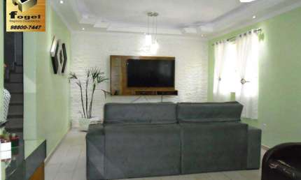 Santa Maria / Juiz de Fora - Casa 4/4 (4 Suítes) - Amplas Copa e Cozinha - Amplo Quintal - 4 Vagas