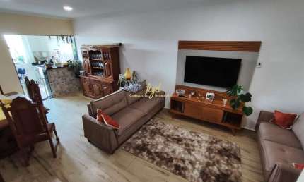 Santa Maria / JF - Casa 3/4 (1 Suíte) + Casa Anexa 1/4 - Amplo Quintal - 2 Vagas
