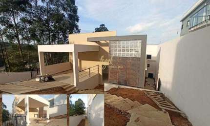 São Pedro / Casa em Condomínio - Casa 3/4 (Todos Suítes) - Piscina - Espaço Gourmet c Varanda Coberta