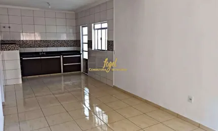 Democrata (Parte Baixa) - Casa 3/4 em Condomínio (1 Suíte) - Ampla Sala - Excel Área Serviço