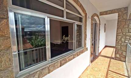 Democrata - Casa 3/4 (1 Suíte) + Ampla Varanda - Amplas Copa e Cozinha - 1 Vaga