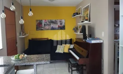 Previdenciários/JF – Apartamento 2/4 com planejados, 1 vaga coberta