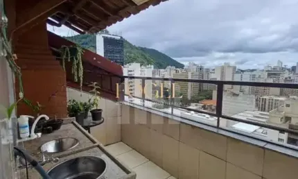 Centro/JF – Cobertura com 2 Quartos, Área Gourmet e Vista da Cidade
