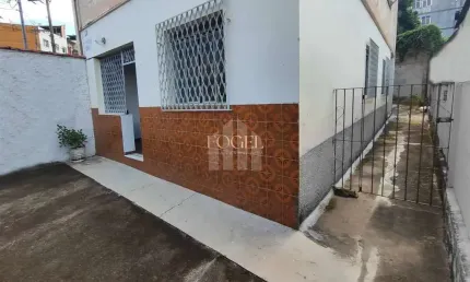 Santa luzia - casa 3/4 - excelente quintal - ampla cozinha - 1 vaga