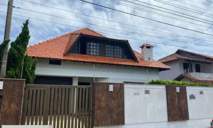 Casa para Venda em Tramandaí, Centro, 4 dormitórios, 1 suíte, 3 banheiros, 3 vagas