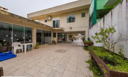 Casa para Venda em Tramandaí, Centro, 4 dormitórios, 1 suíte, 4 banheiros, 2 vagas