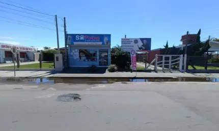 Casa para venda em tramandaí, centro, 3 dormitórios, 2 banheiros, 2 vagas
