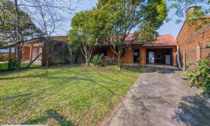 Casa para Venda em Capão da Canoa, Atlantida, 3 dormitórios, 3 suítes, 2 banheiros, 2 vagas