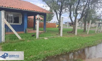 Casa para Venda em Tramandaí, JARDIM BEIRA MAR, 2 dormitórios, 1 banheiro, 1 vaga