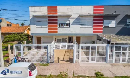 Casa / Sobrado para Venda em Tramandaí, Centro, 2 dormitórios, 2 suítes, 3 banheiros, 1 vaga