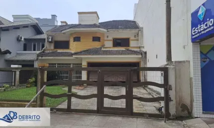 Casa / Sobrado para Venda em Tramandaí, Centro, 4 dormitórios, 2 suítes, 4 banheiros, 3 vagas