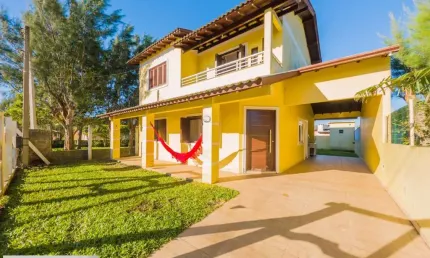Casa para Venda em Tramandaí, TRAMANDAÍ SUL, 5 dormitórios, 2 banheiros, 2 vagas