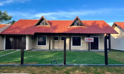 Casa para Venda em Imbé, Centro, 2 dormitórios, 2 suítes, 4 banheiros, 1 vaga
