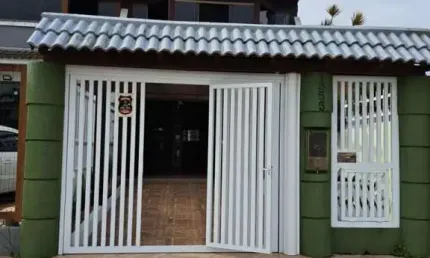 Sobrado para Venda em Tramandaí, Zona Nova, 3 dormitórios, 1 suíte, 1 banheiro, 1 vaga