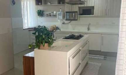 Casa de Condomínio com 3 Quartos à venda, 330m² - Parque Nova Jandira