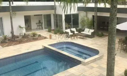 Casa no Flamboyant 4 suítes  à venda, 704 m² por R$ 5.000.000 - Jardim Flamboyant - Atibaia/SP