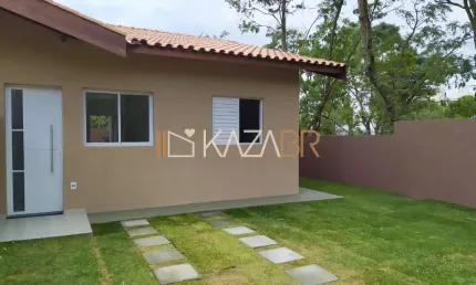 Casa com 2 dormitórios à venda, 54 m² por R$ 402.800,00 - Jardim Santo Antônio - Atibaia/SP