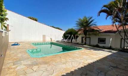 Casa com 3 dormitórios à venda, 211 m² por R$ 1.600.000,00 - Jardim Shangri-Lá - Atibaia/SP