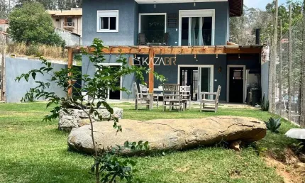 Casa com 3 dormitórios à venda, 200 m² por R$ 1.280.000,00 - Bosque dos Eucalíptos - Atibaia/SP