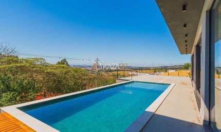 Casa com 5 dormitórios, 310 m² - venda por R$ 2.295.000,00 ou aluguel por R$ 13.884,40/mês - Condomínio Vale das Águas - Bragança Paulista/SP