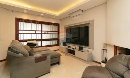 Casa com 3 quartos à venda na Rua Dom Jaime de Barros Câmara, 705, Sarandi, Porto Alegre