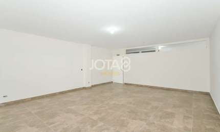 Ponto comercial com 1 sala para alugar na Avenida Paraná, 2272, Bacacheri, Curitiba