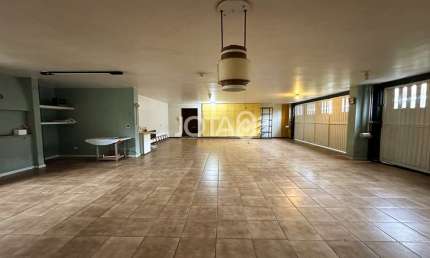Casa com 4 quartos para alugar na Amapa, 101, Vista Alegre, Curitiba
