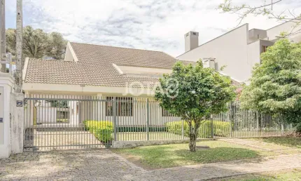 Casa com 7 quartos à venda na Rua Nestor Victor, 461, Água Verde, Curitiba