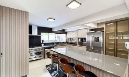Casa em condomínio fechado com 4 quartos à venda na Rua Eduardo Sprada, 2301, Campo Comprido, Curitiba