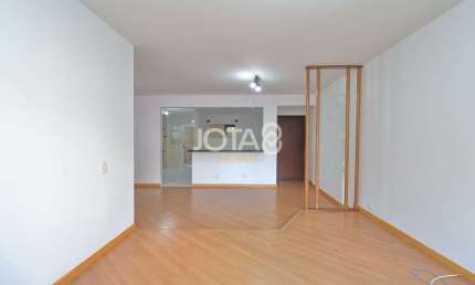 Apartamento com 3 quartos para alugar na Avenida Anita Garibaldi, 336, Juvevê, Curitiba