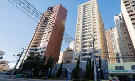 Apartamento com 2 quartos para alugar na Rua Desembargador Motta, 2350, Batel, Curitiba