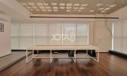 Ponto comercial com 1 sala à venda na Rua Emiliano Perneta, 822, Centro, Curitiba