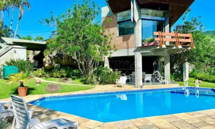 Casa de Condomínio com 4 dorms, Ponta das Toninhas, Ubatuba - R$ 6.5 mi, Cod: 3838