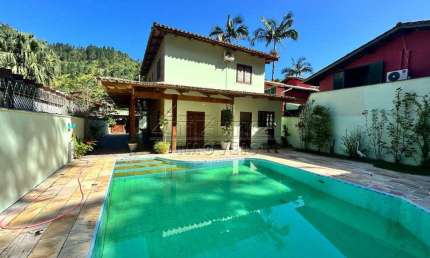 Casa com 3 quartos, Praia das Toninhas, Ubatuba - R$ 1.4 mi, Cod: 3878