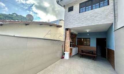 Casa com 4 quartos, Praia da Enseada, Ubatuba - R$ 750 mil, Cod: 4287