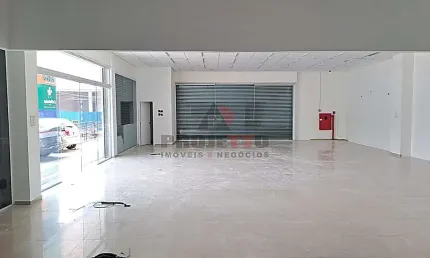 Excelente oportunidade!! Imóvel comercial em ÓTIMA localização!!